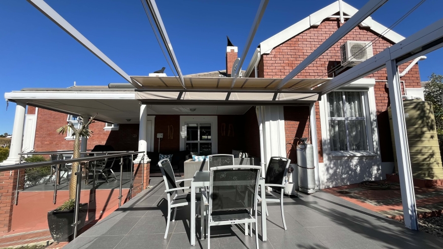 3 Bedroom Property for Sale in Van Riebeeckshof Western Cape